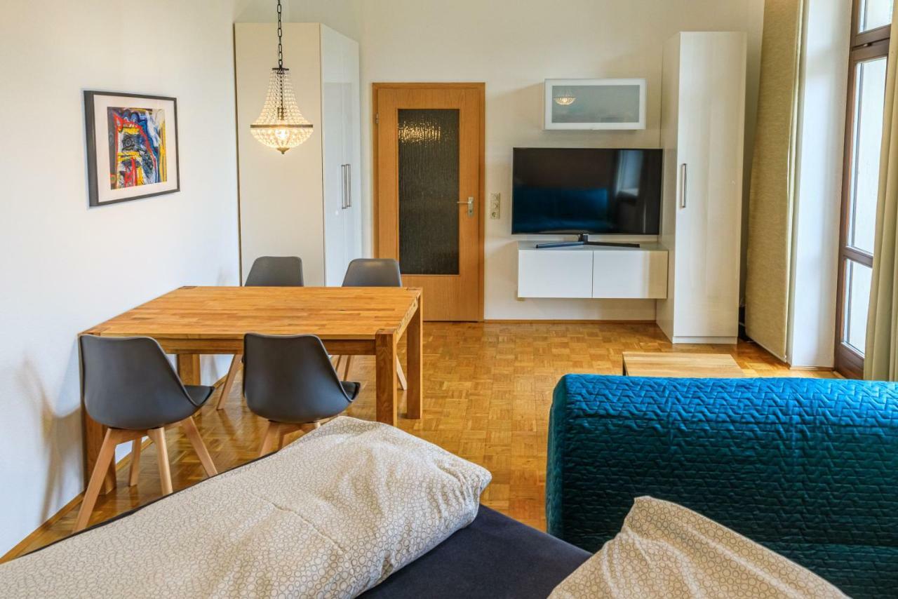 Charming City Apartment With Parking Spot Würzburg Exteriör bild