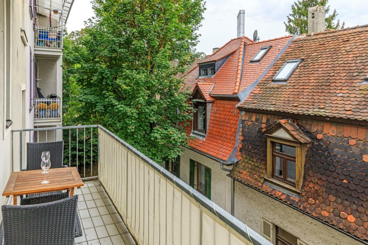 Charming City Apartment With Parking Spot Würzburg Exteriör bild